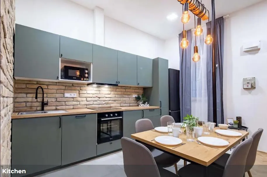 Cityscape Budget Apartments Blaha Loft Budapest Hungary